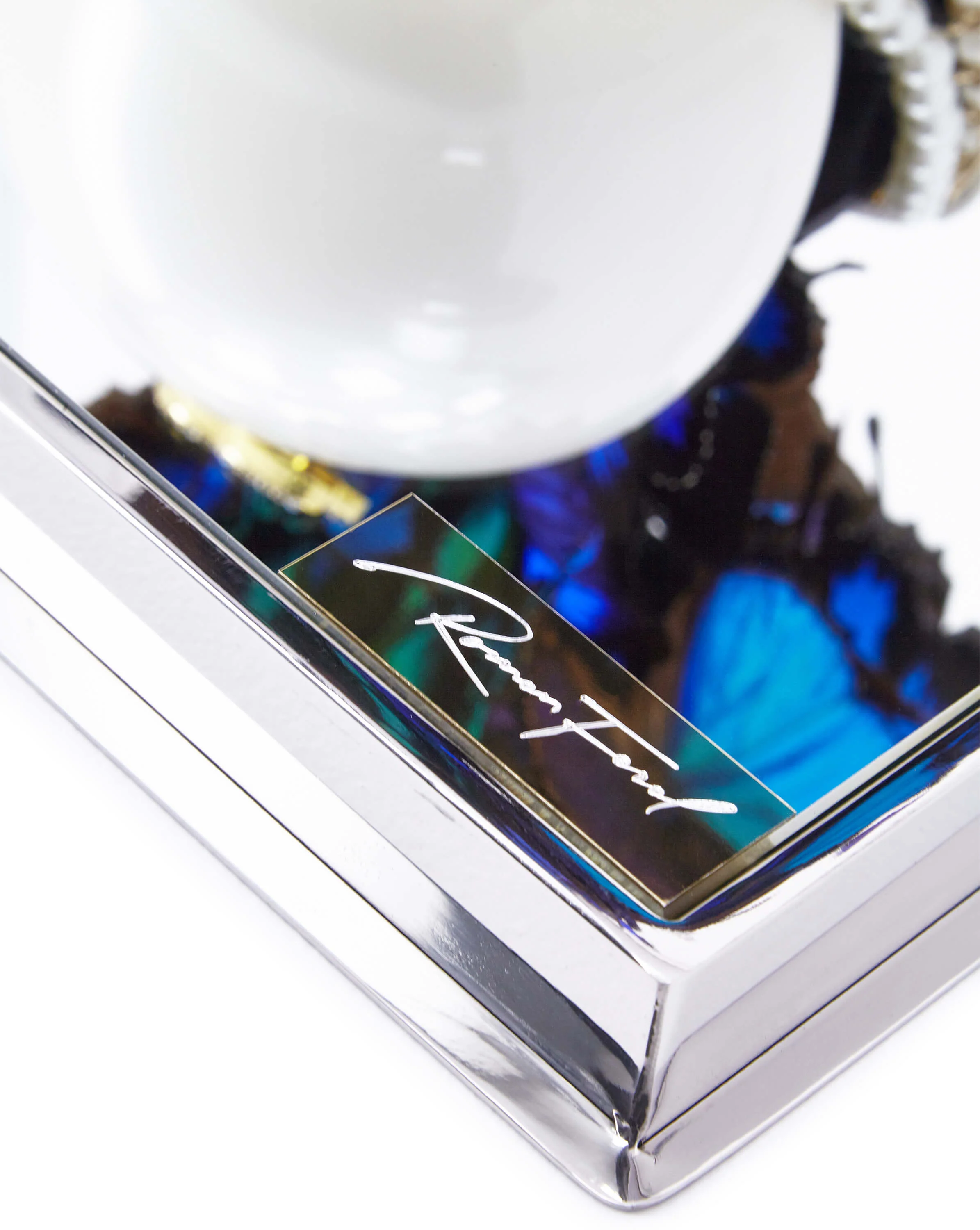 Chanel White Pearl - Image 7