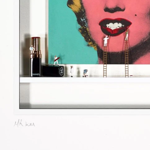 Getting Lippy - Image 3