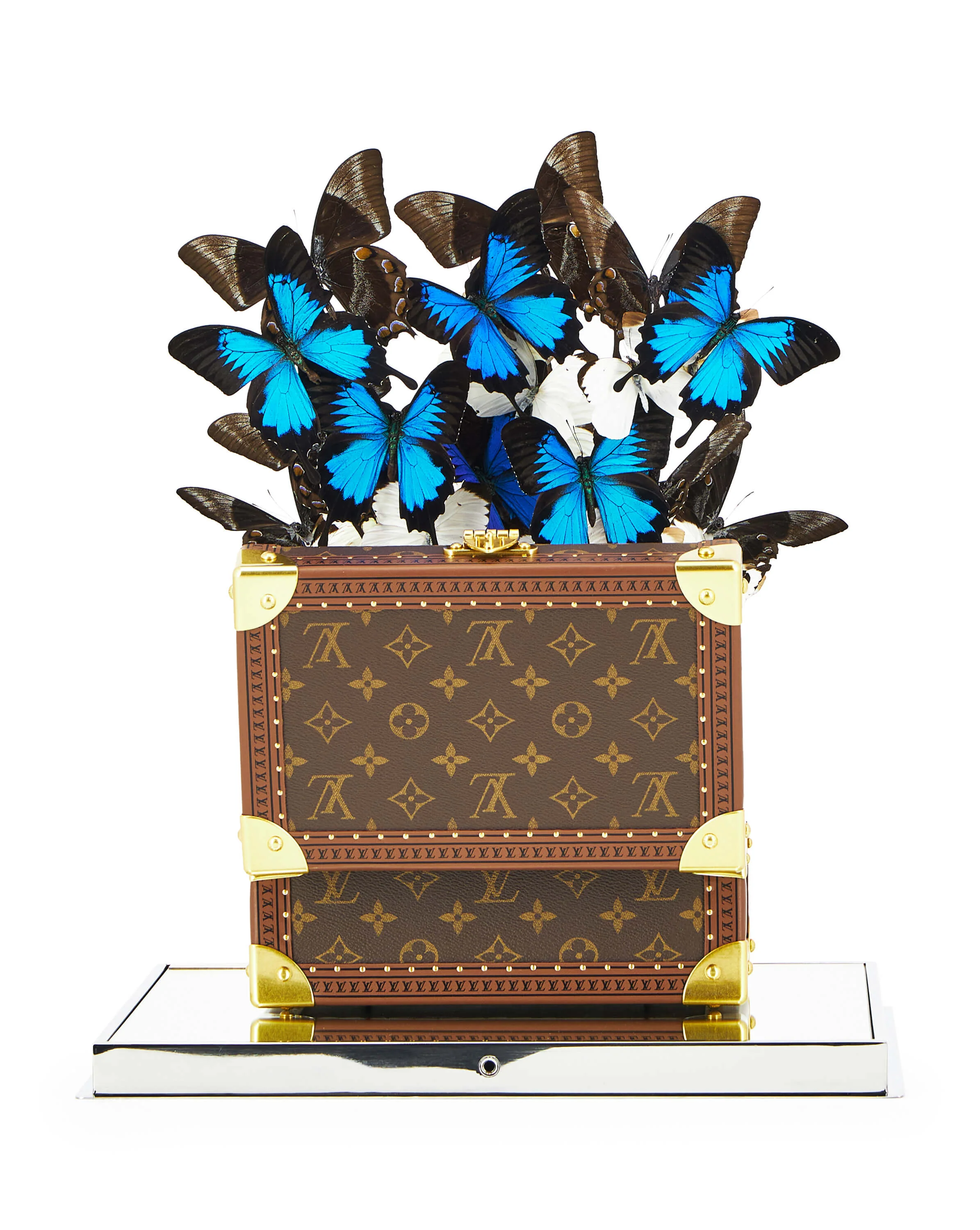 Louis Vuitton Tresor Indonesia - Image 4